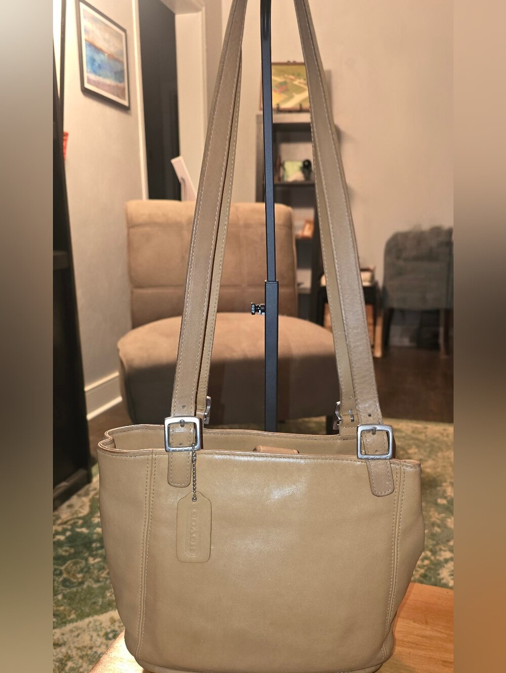 Vintage Coach D9P 6008